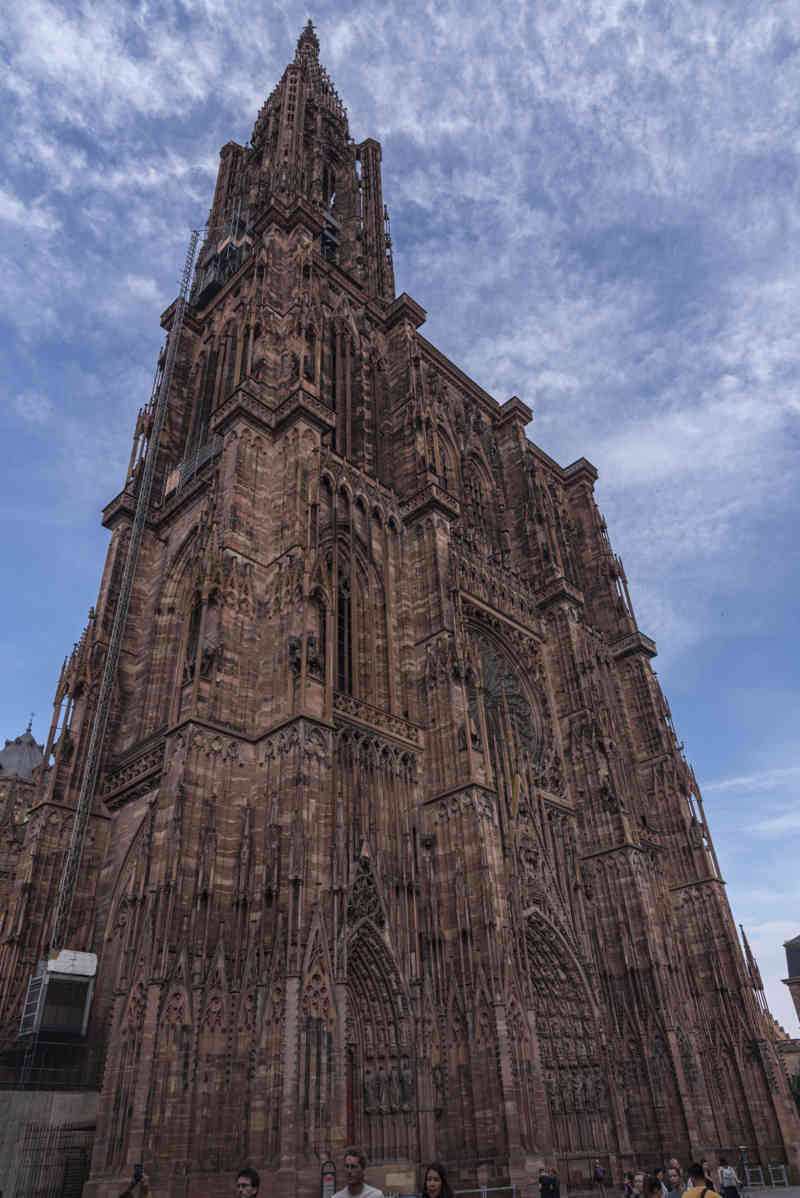Francia - Alsacia 014 - Estrasburgo - catedral de Notre Dame.jpg